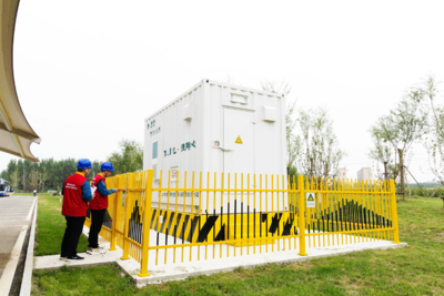 濟南首座“光儲充放”一體化充電站落地起步區(qū)，新興能源技術研發(fā)加速城市綠色轉(zhuǎn)型